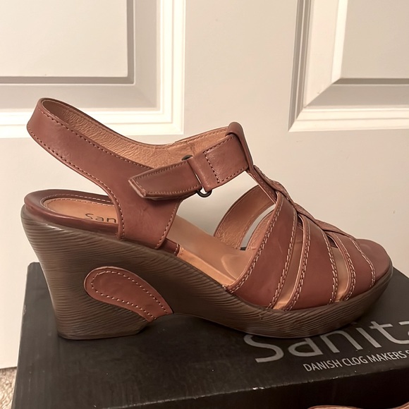NIB Sanita Brown Leather Sofia Wedge Sandal | Size 40 US 9.5 / 10 - Picture 3 of 6